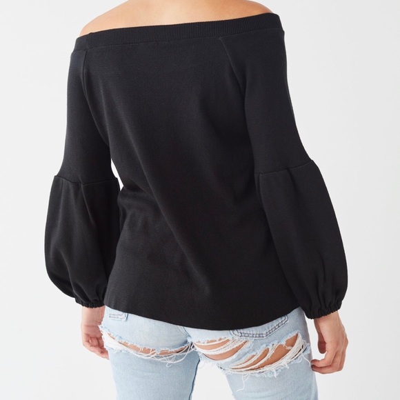 Kimchi Blue Sweater. - Picture 2 of 5